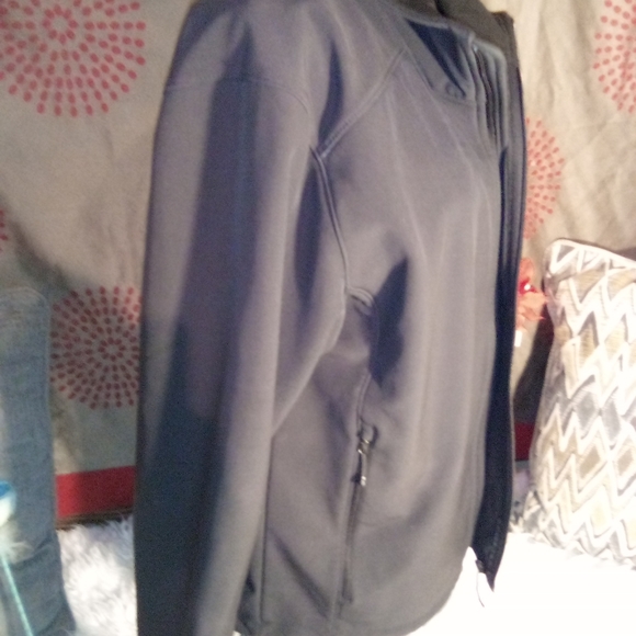 Sold - Picture 3 of 9